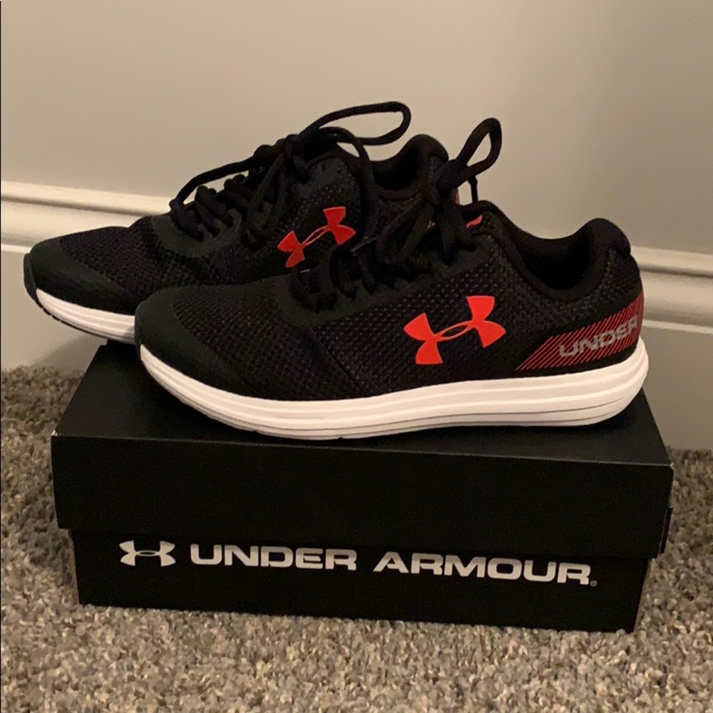 Boys NEW Under Armor Athletic Shoes